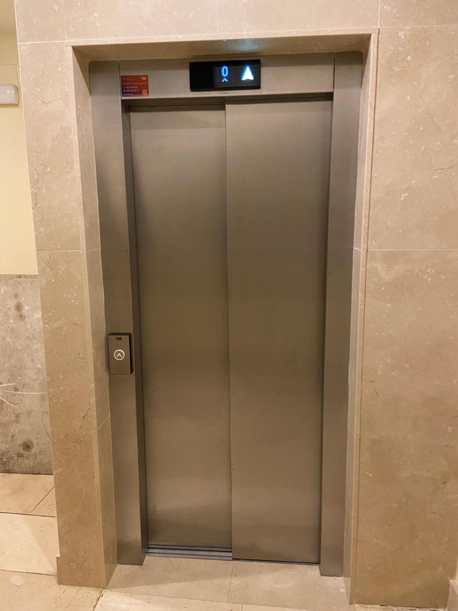 Alojamiento En Pleno Centro Con Wifi Y Aire Acondicionado Logroño Eksteriør billede
